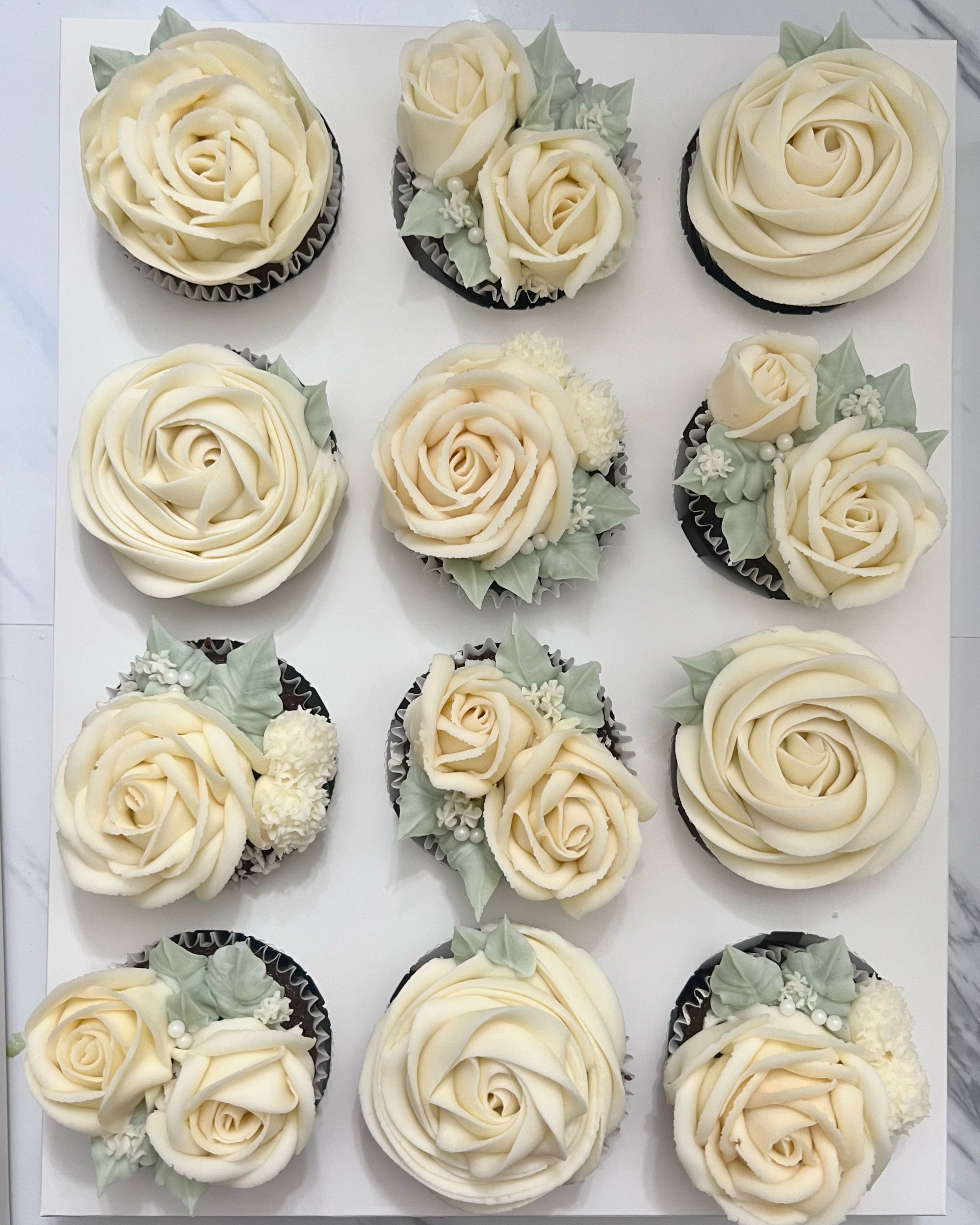 Pre-Designed Floral Cupcakes Box | Bundle of Cupcakes, image size:2400x3000